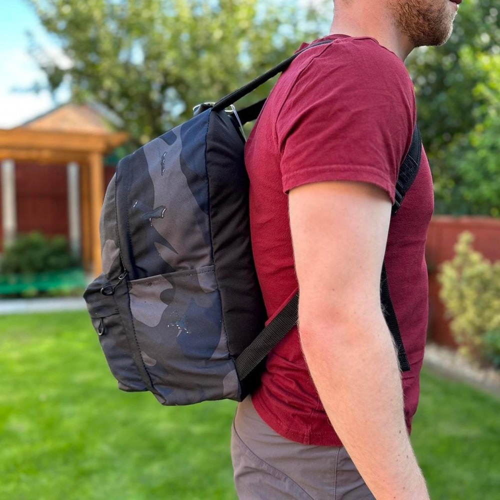 Adidas black camo back pack - Picture 4 of 4